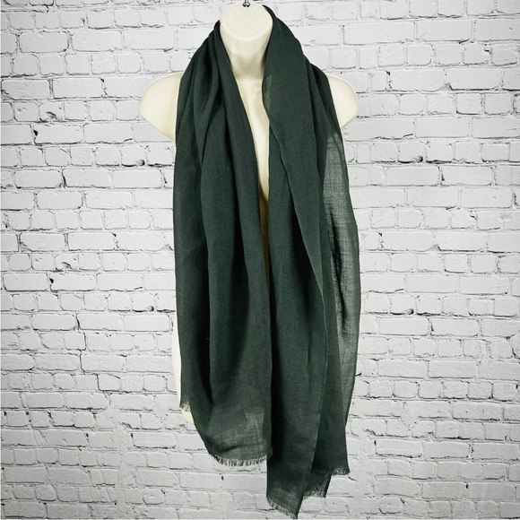 Javier Simorra Barcelona Green 100% Wool Lightweight Breathable Fringe Scarf - Picture 3 of 7